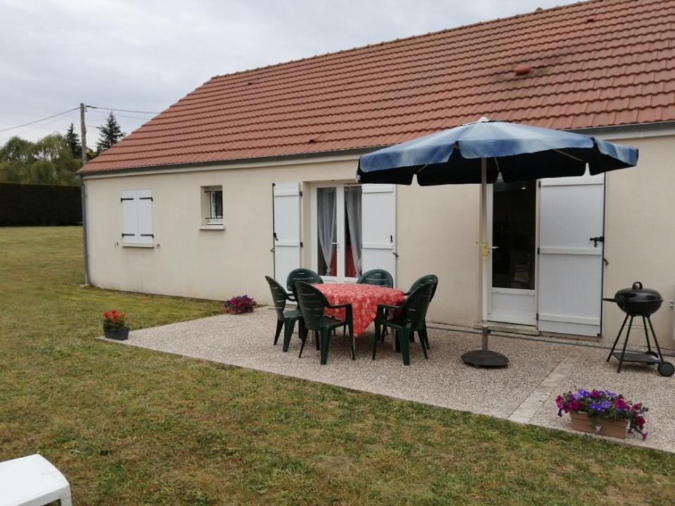 Maison Independante Lailly-en-Val Екстериор снимка